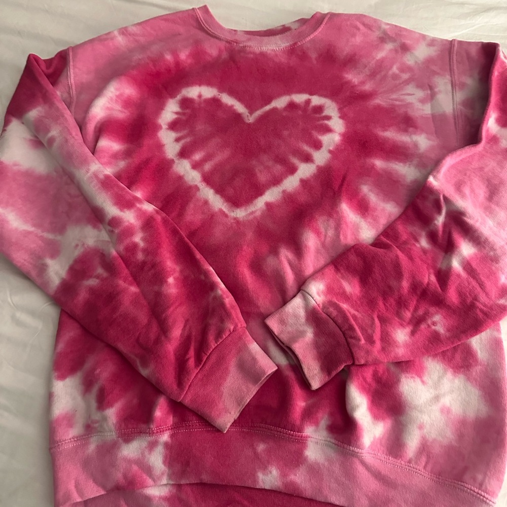 urban outfitters pink tie-dye heart crewneck